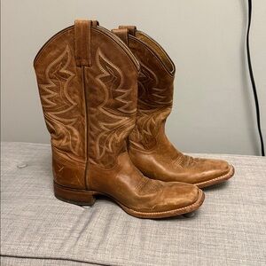 Shyanne Tan Heeled Boots with Stitching